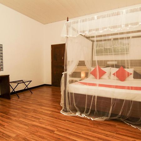 Clove Transit Hotel Kotugoda Dış mekan fotoğraf