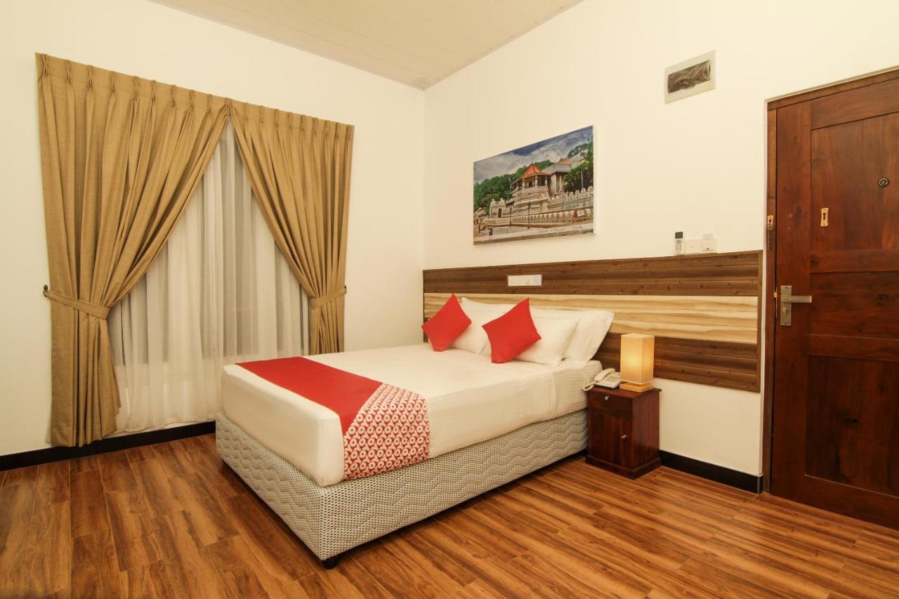 Clove Transit Hotel Kotugoda Dış mekan fotoğraf