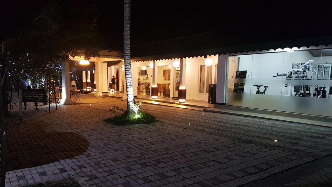 Clove Transit Hotel Kotugoda Dış mekan fotoğraf