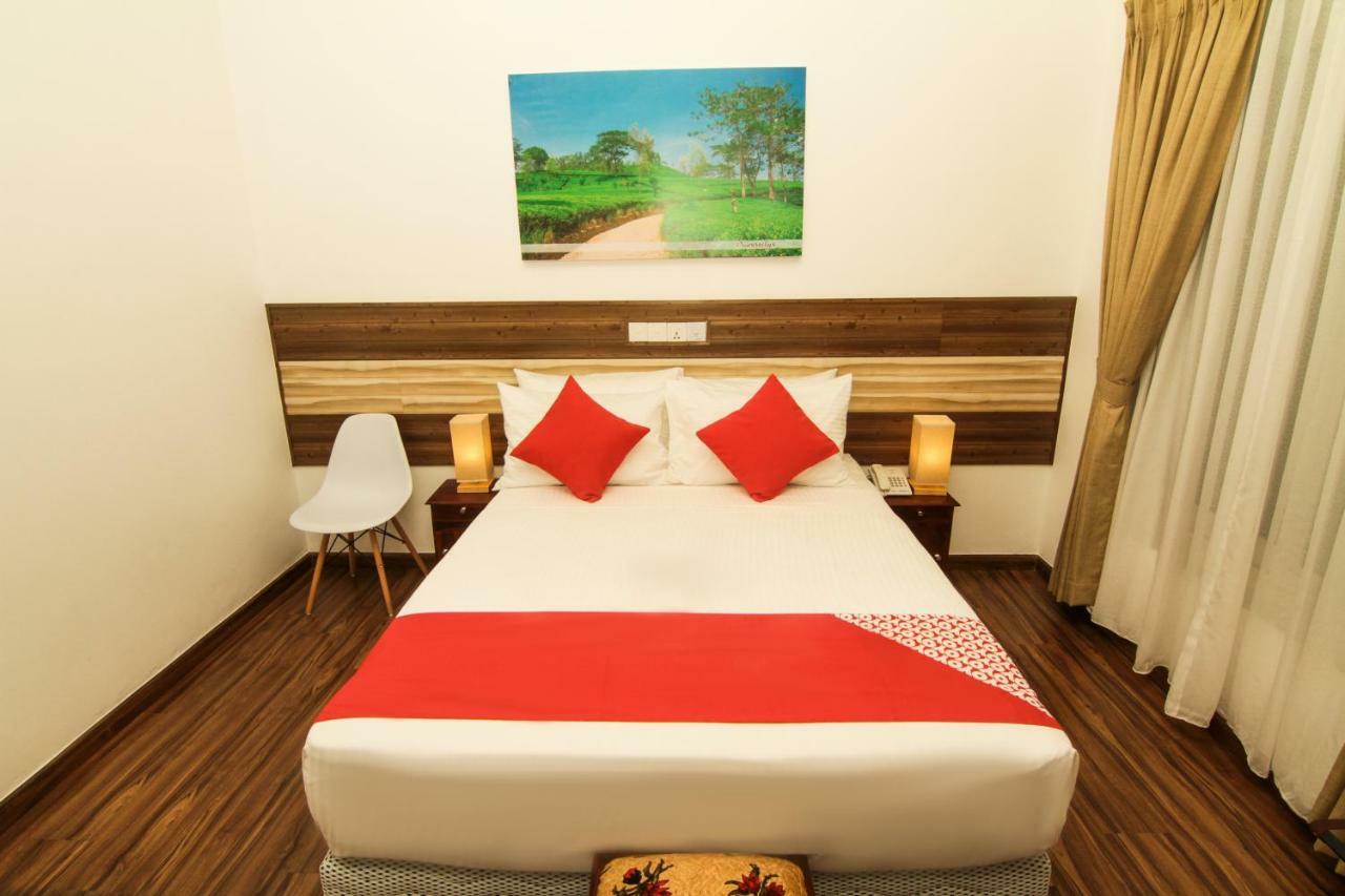 Clove Transit Hotel Kotugoda Dış mekan fotoğraf