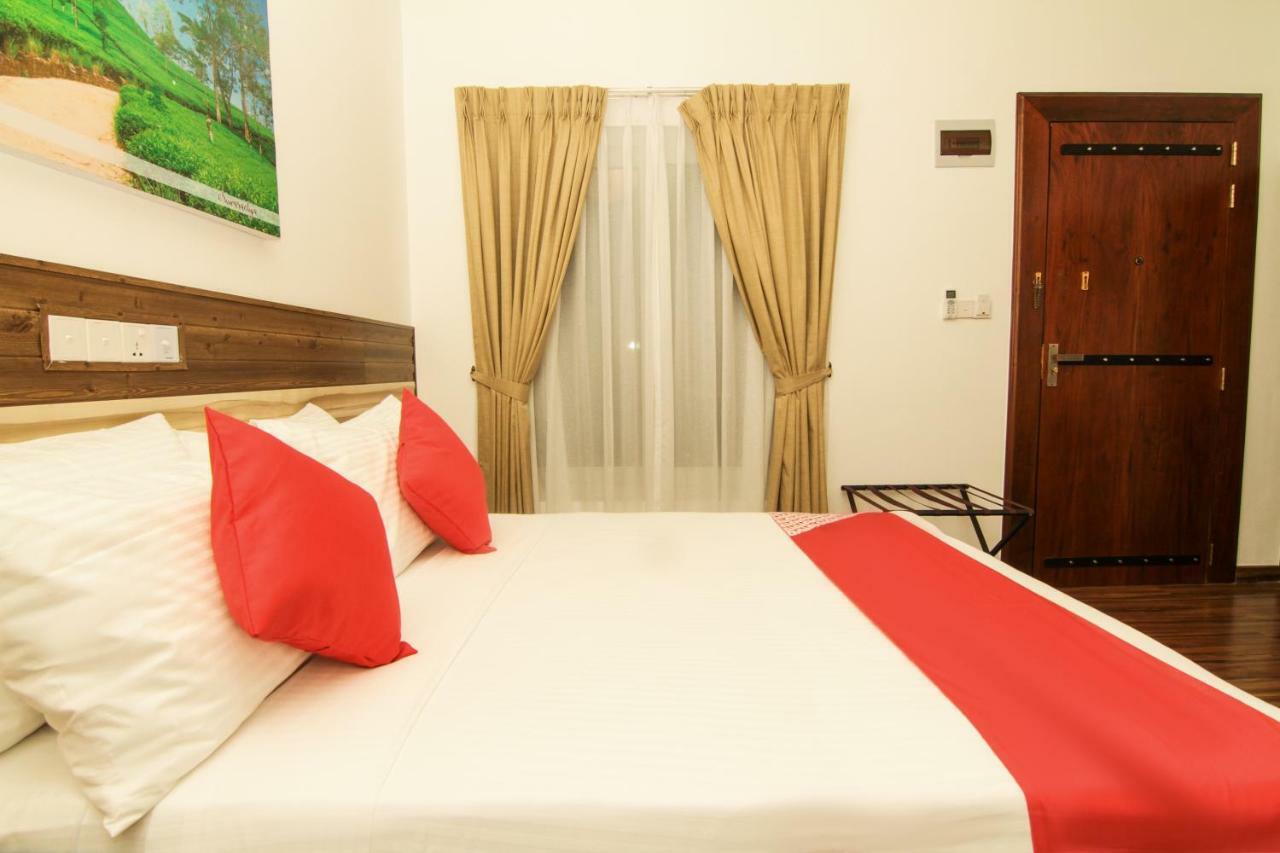 Clove Transit Hotel Kotugoda Dış mekan fotoğraf