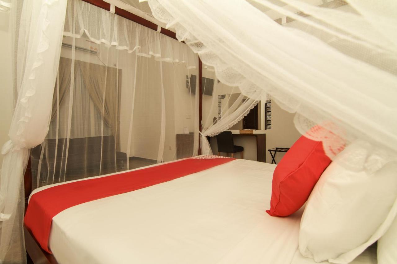 Clove Transit Hotel Kotugoda Dış mekan fotoğraf