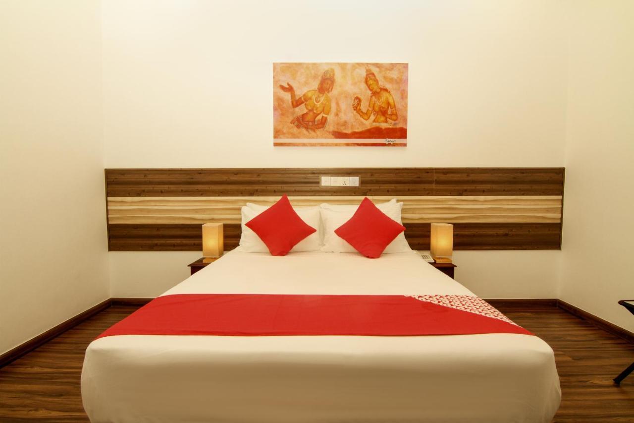 Clove Transit Hotel Kotugoda Dış mekan fotoğraf